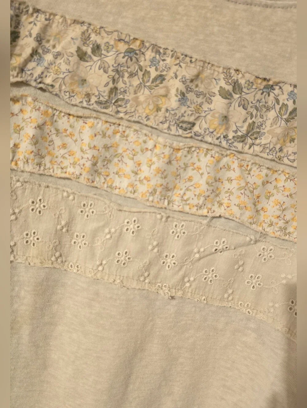 Casual Wide-Sleeve Lace Trim Top in Beige - Picture 3 of 6